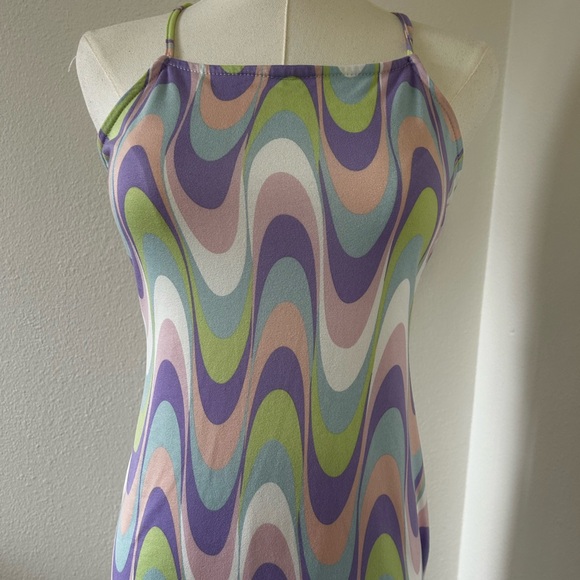 Colorful Wave Pattern Mini Dress - Picture 2 of 6